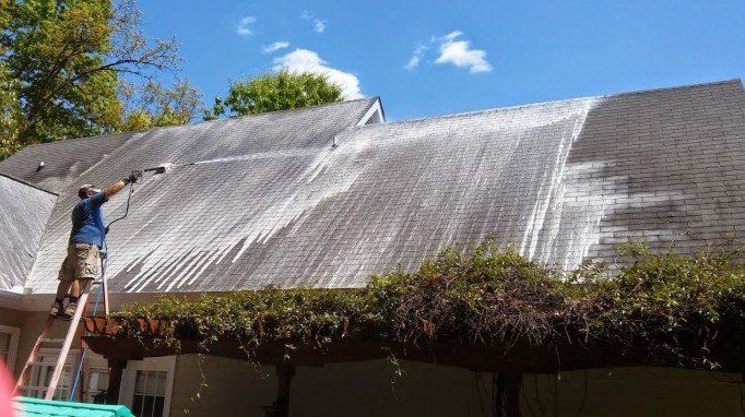Nettoyage de toiture 95 | Couvreur Sami 95